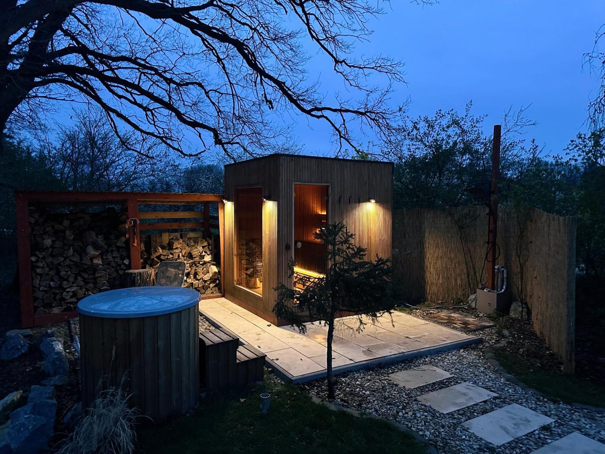 Wellness Chata Hideaway Se Saunou A Virivkou Třebechovice pod Orebem Exterior foto